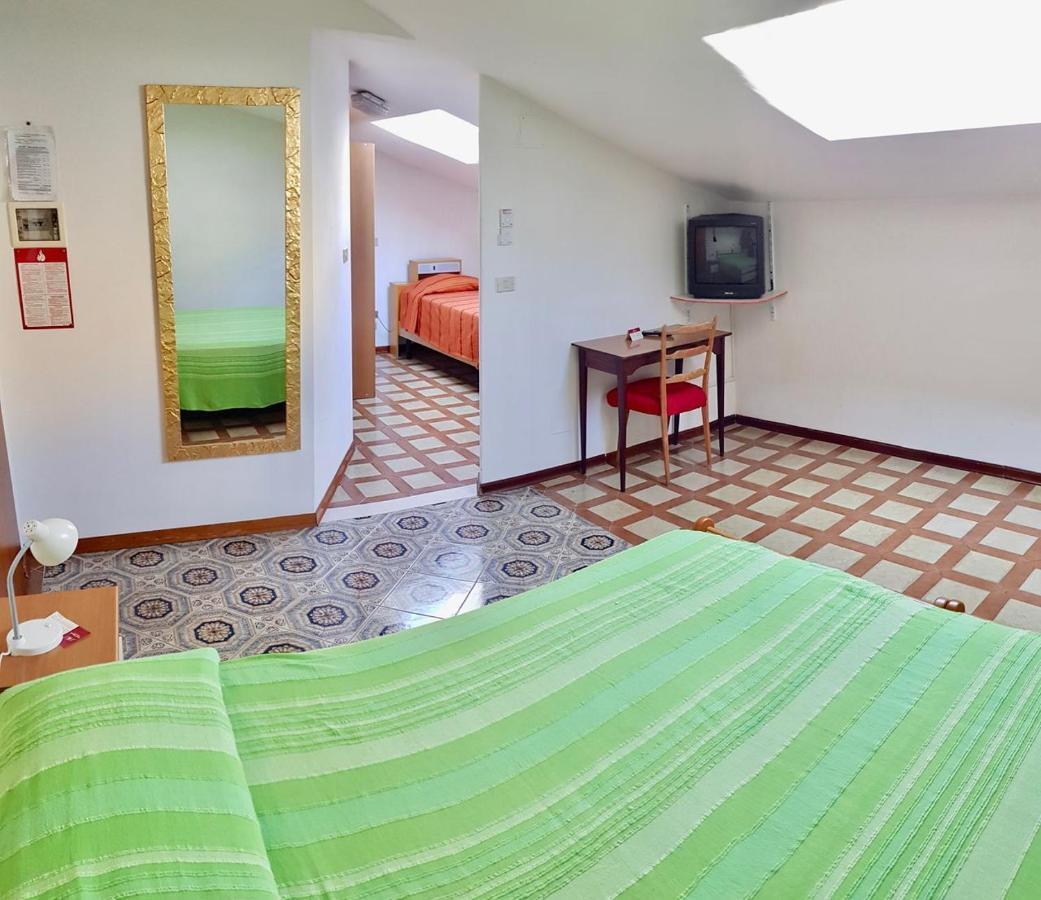 Albergo Natucci Монтекатіні-Терме Екстер'єр фото