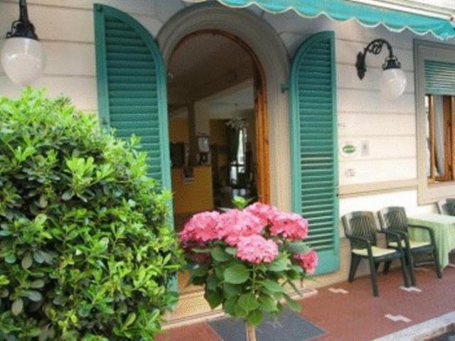 Albergo Natucci Монтекатіні-Терме Екстер'єр фото